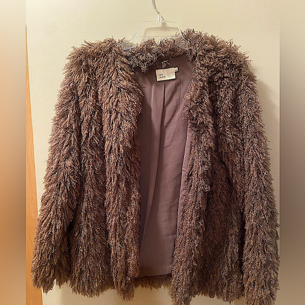 SUPER PRETTY JACKET.